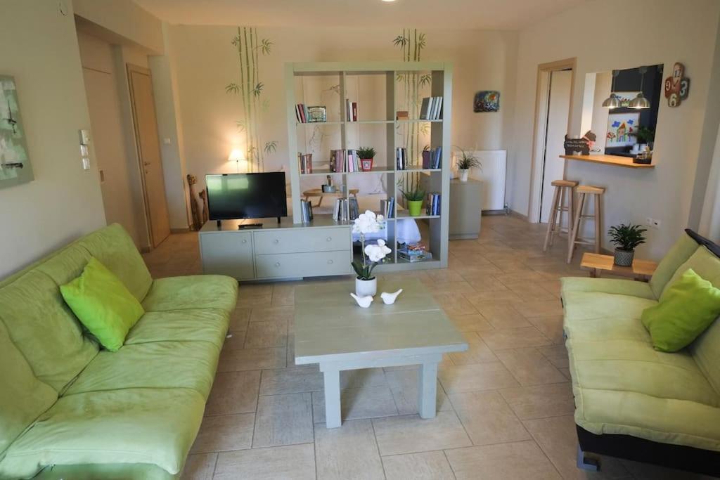 Apartment With Garden In Thessaloniki. Exteriér fotografie